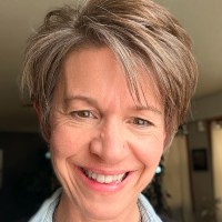 Niki Turner headshot